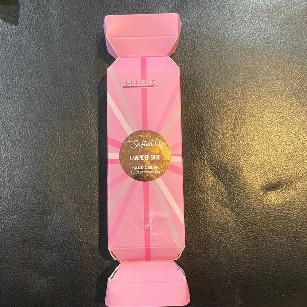 Mannakadar Beauty Lavender Scent Hand Cream 1.05 Fl oz